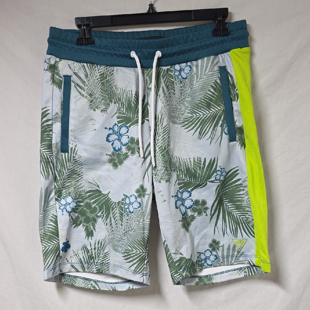 Guess Hawaiian Hibiscus Oasis Floral Men’s shorts Small